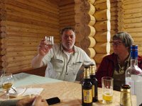 's Avonds genieten van bier en wodka.