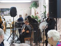 Volksdans voorstelling in het hotel